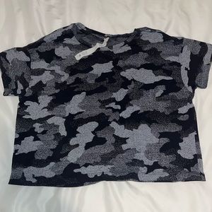 Lululemon “All Yours Cropped T-shirt”. Camo, size 4